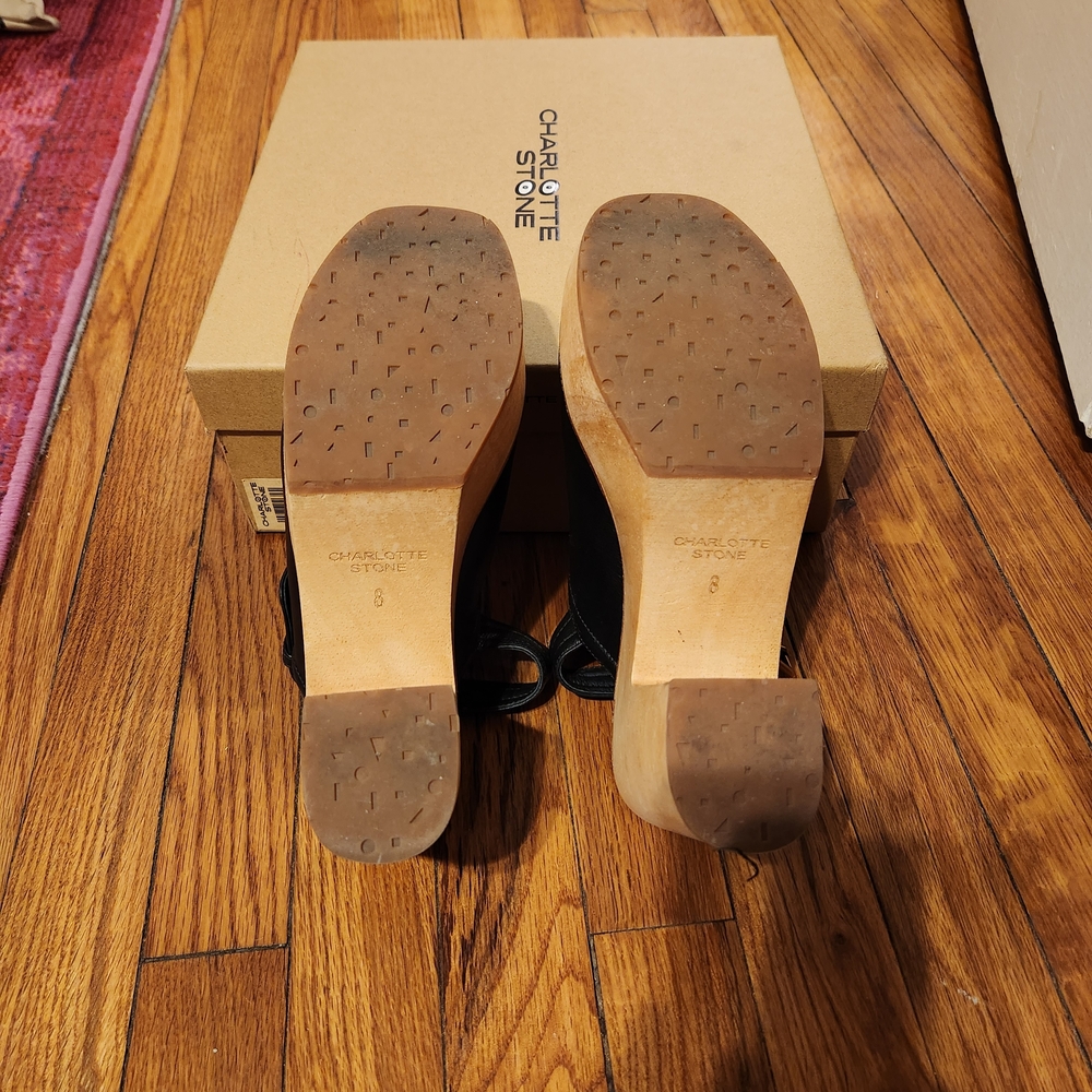 Charlotte Stone Bonnie Clogs in Black (Size 8) - Picture 4 of 4